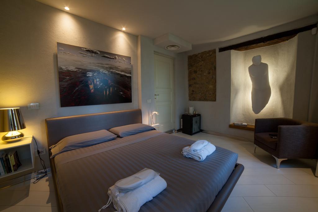 Art Boutique Hotel Acchiappasogni Barga Exterior foto